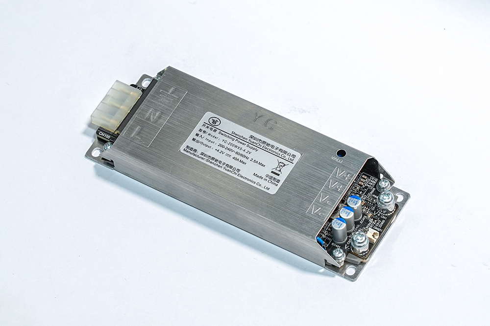 YC-200WX5-4.2V